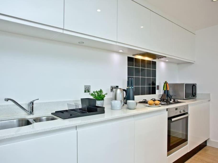 15 Ocean Gate Newquay Apartment Crantock Exterior photo