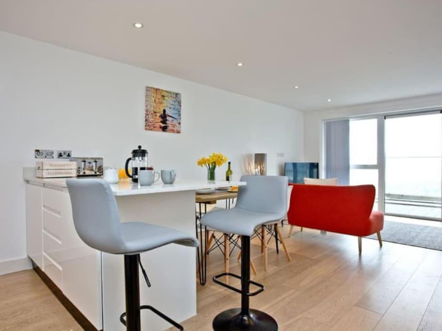 15 Ocean Gate Newquay Apartment Crantock Exterior photo
